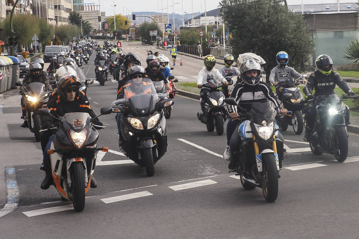 Fotos: La congregación de motoristas en Santander