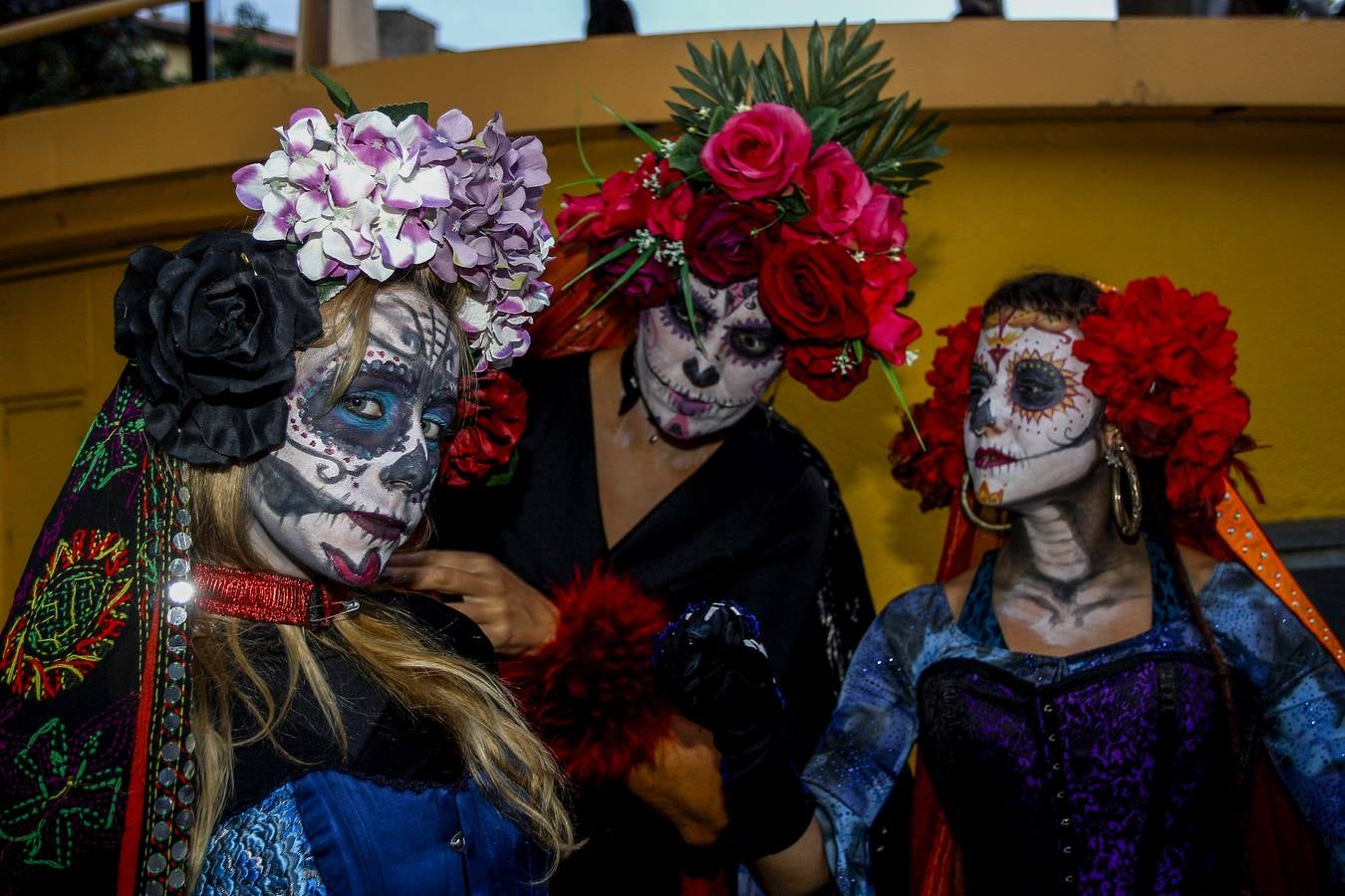 Fotos: Muertos y fantasmas en las calles