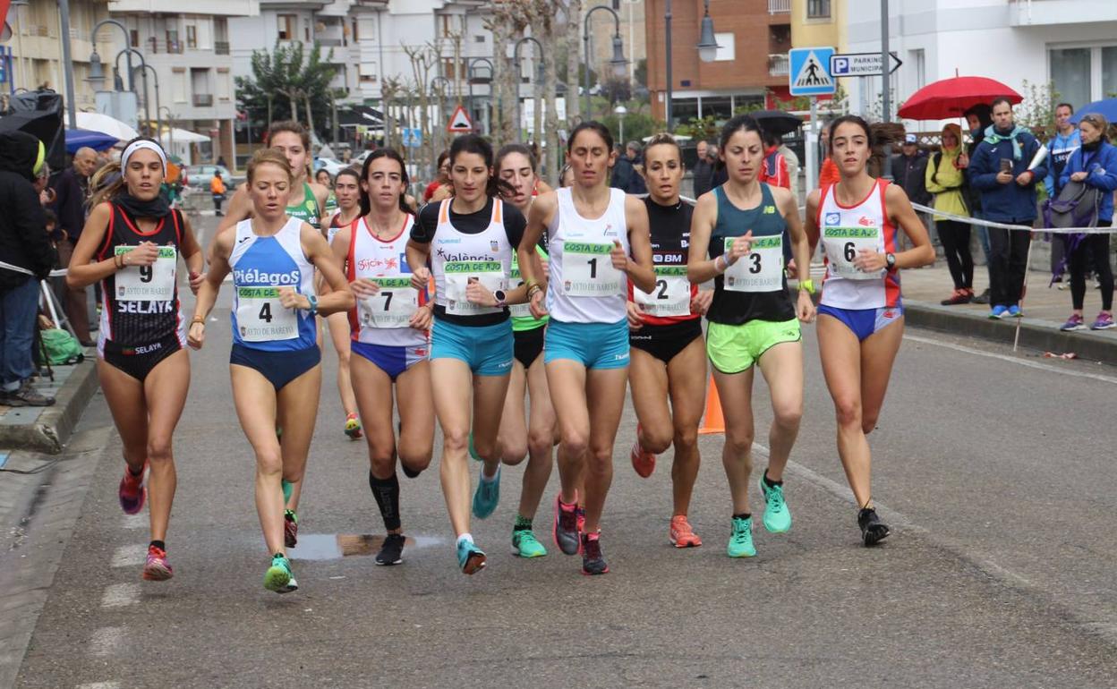 Cerca de un millar de deportistas participarán en la carrera Costa de Ajo