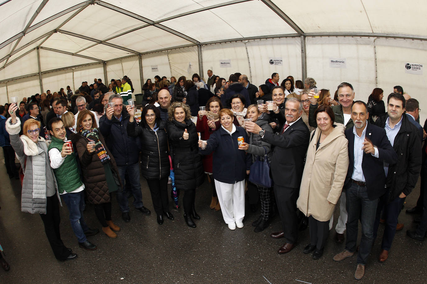 El hospital de Torrelavega fue inaugurado el 1 de noviembre de 1994 y desde enero de 2002, con las transferencias a la comunidad, pasó a formar parte del Servicio Cántabro de Salud.Desde entonces ha pasado de 500 trabajadores en plantilla a los cerca de 1.500 profesionales sanitarios y no sanitarios, y también se ha multiplicado su presupuesto, que ahora supera los 90 millones de euros. 