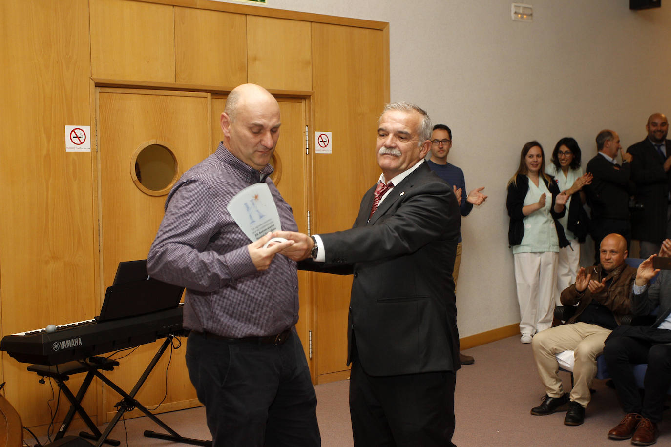 El hospital de Torrelavega fue inaugurado el 1 de noviembre de 1994 y desde enero de 2002, con las transferencias a la comunidad, pasó a formar parte del Servicio Cántabro de Salud.Desde entonces ha pasado de 500 trabajadores en plantilla a los cerca de 1.500 profesionales sanitarios y no sanitarios, y también se ha multiplicado su presupuesto, que ahora supera los 90 millones de euros. 