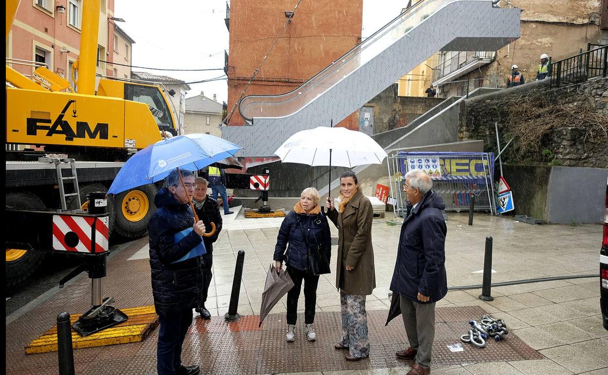 Las escaleras mecánicas de la calle Enrique Gran estarán funcionando en enero