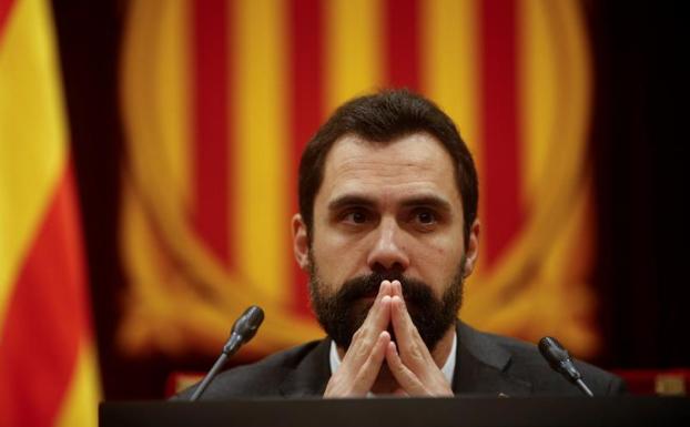 El presidente del Parlament, Roger Torrent, durante el pleno de este martes