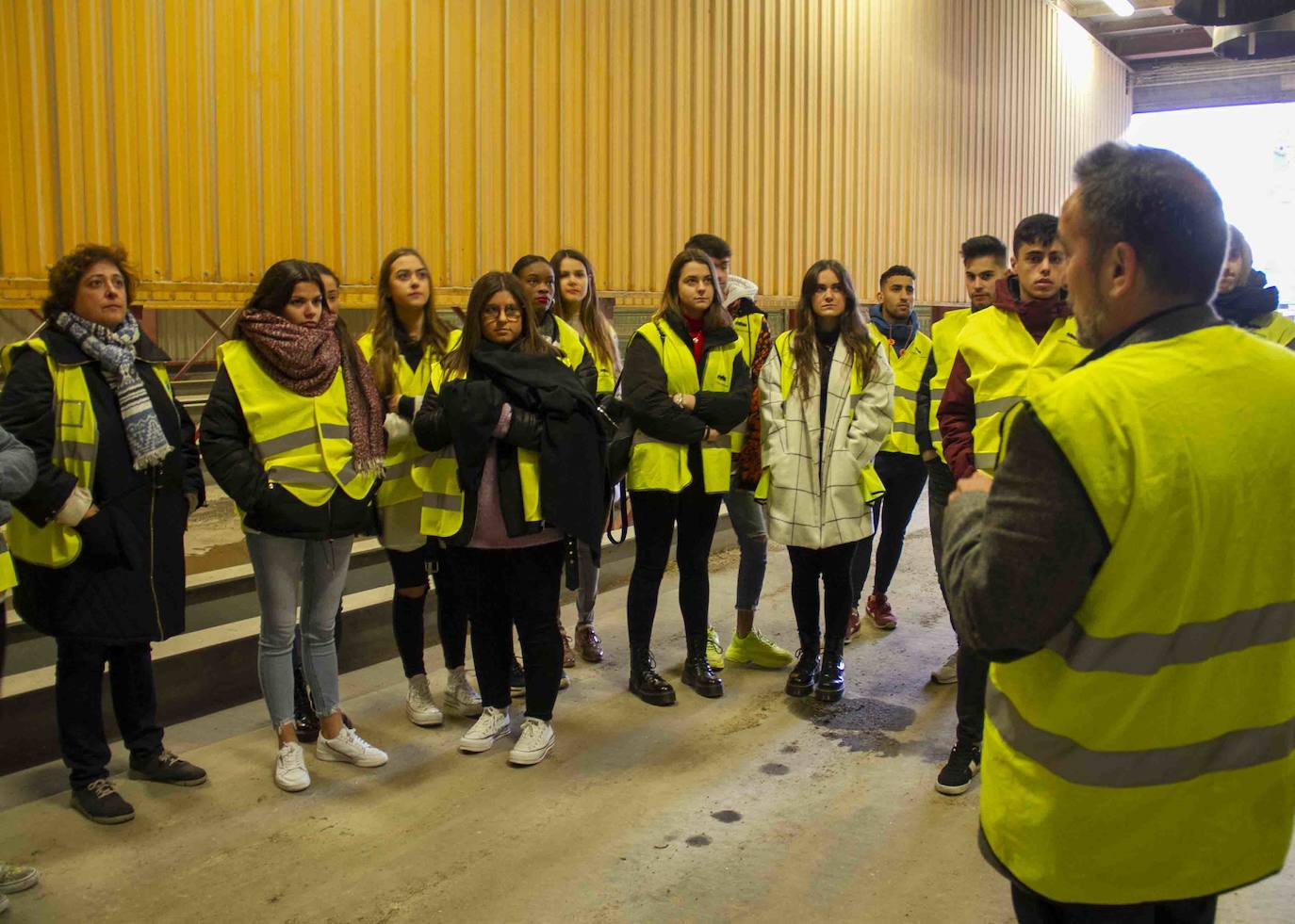 Fotos: Visita de IES Las Llamas a Grupo GOF