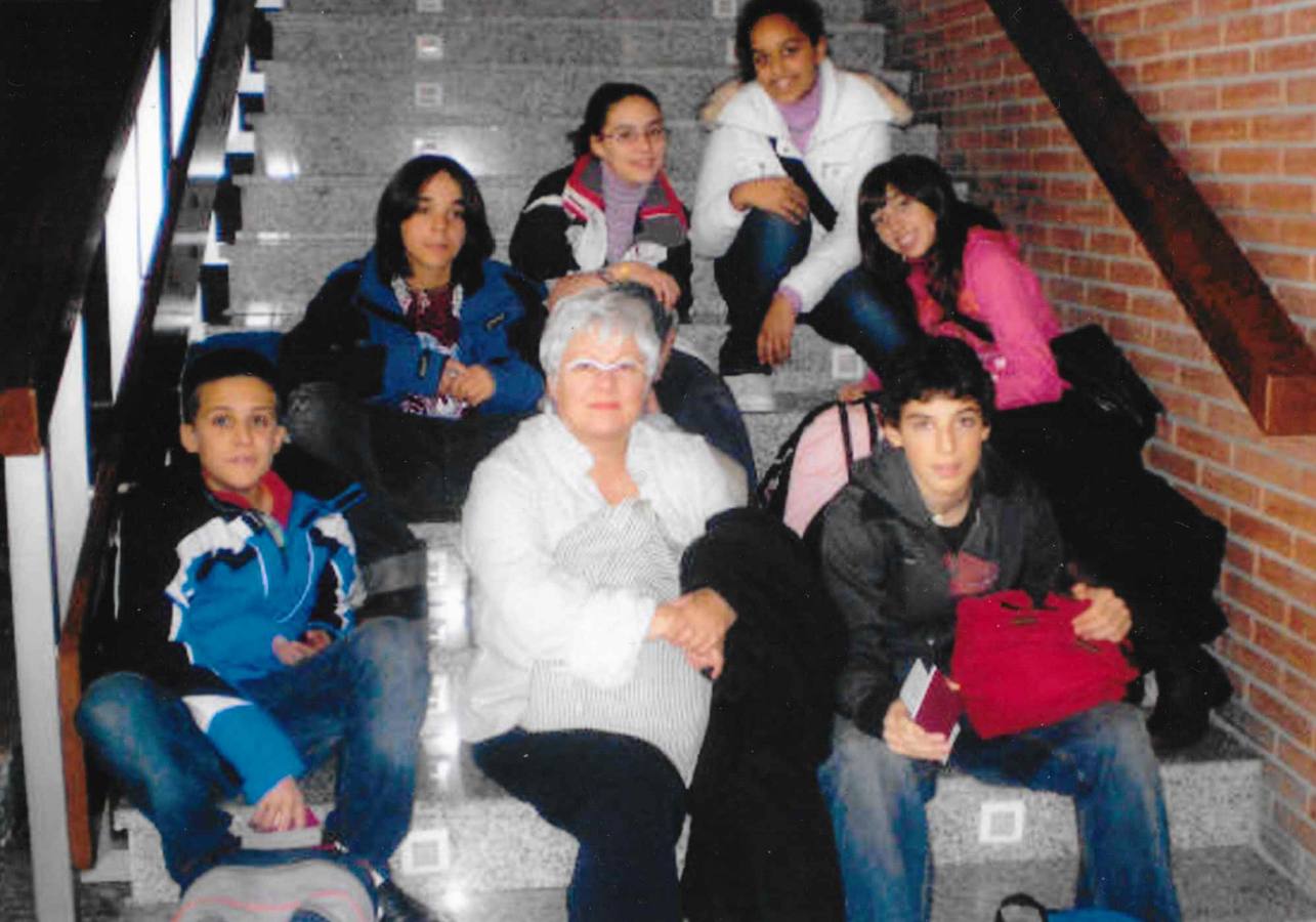 Alumnos de 3º de la ESO junto a "nuestra querida profesora" de alemán, Sabine