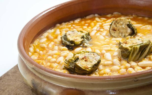 Alubias con huevo de berza.