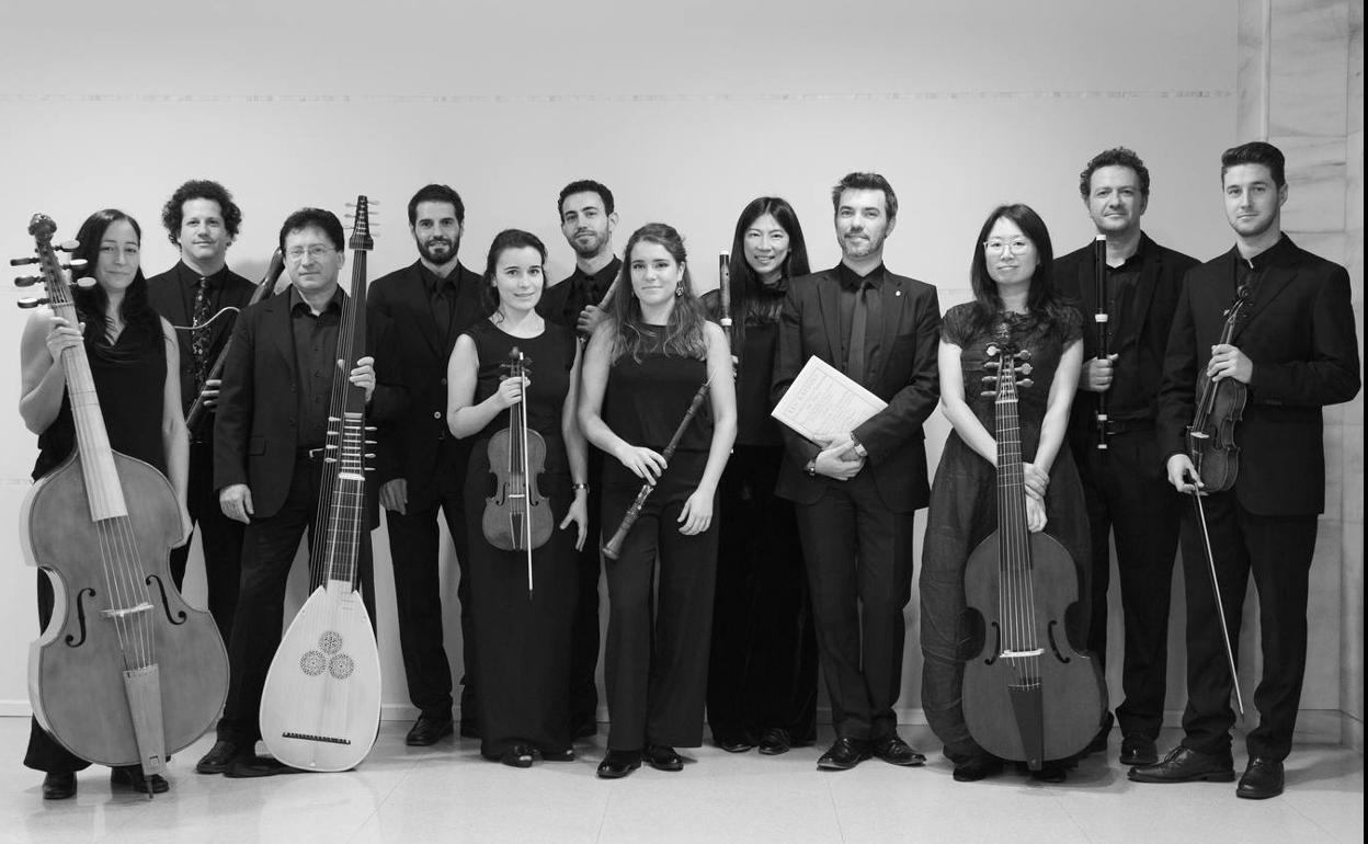 Los integrantes de la Academia Música Antigua de Cantabria regresan esta semana al Palacio de Festivales para ofrecer la obra de Haydn. 