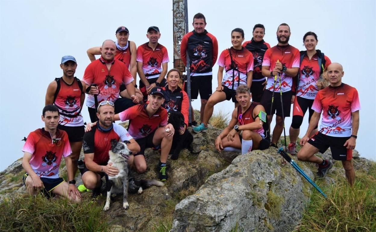 El equipo se ha formado con el fin de correr con otros compañeros por la montaña y compartir momentos. 