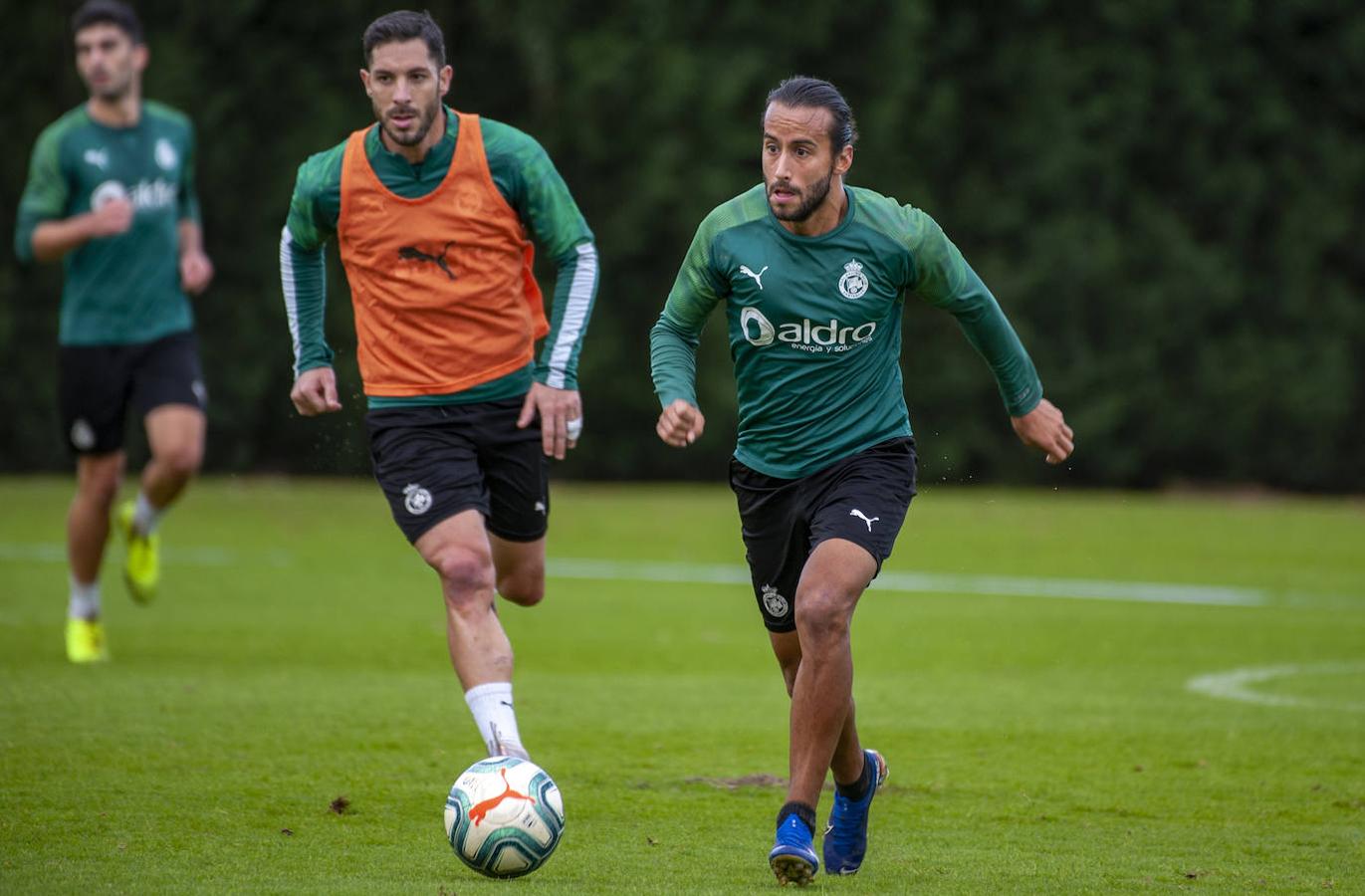 Fotos: El Racing, con la mirada puesta en Elche