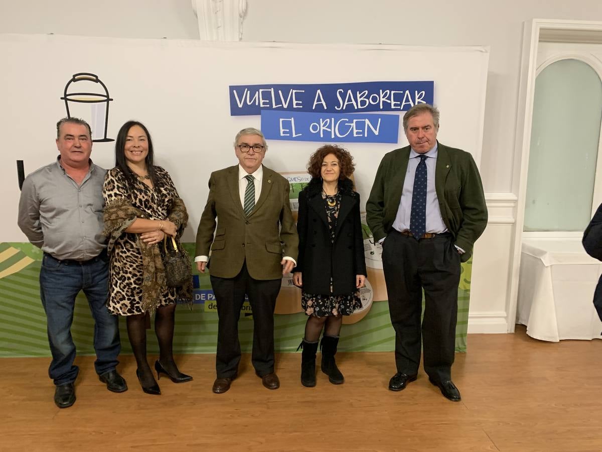 Luis Bustamante, Lisbeth González, Santos de Argüello, Ana Villar e Isaac Bolado.