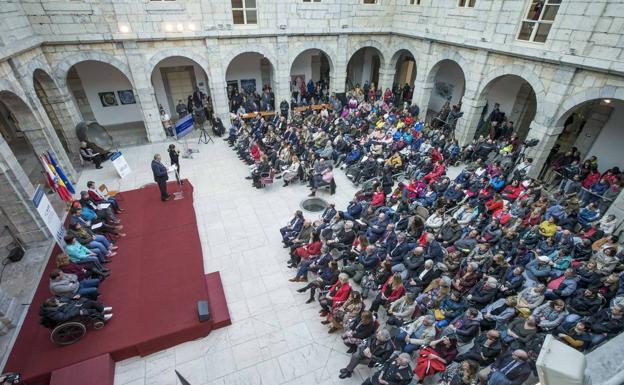 Imagen principal - El Cermi urge poner en marcha el Consejo Autonómico de las personas con discapacidad