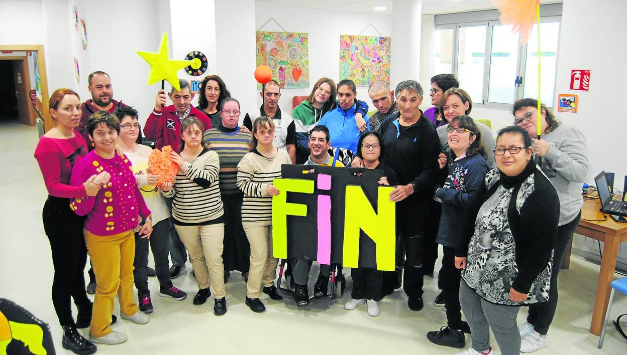 Es el quinto año que los chicos y chicas de Amica preparan con ilusión y esfuerzo una obra teatral . 