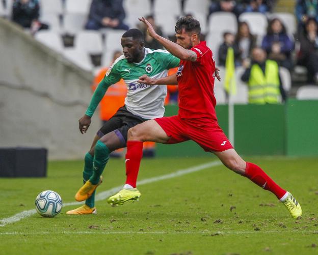 Karim Yoda, durante el partido contra el Fuenlabrada.