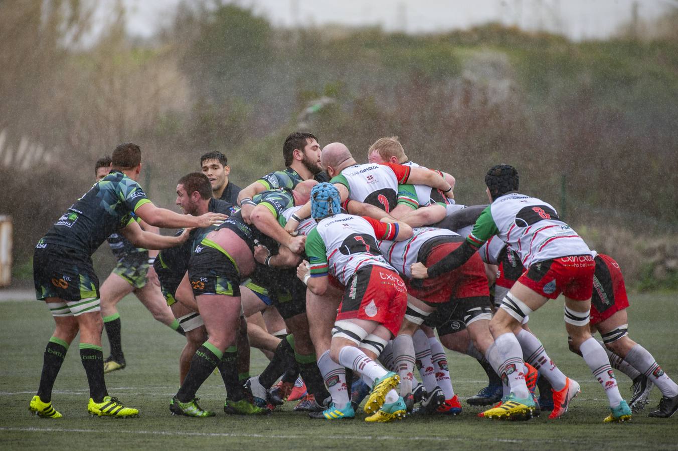 Fotos: Las mejores imágenes del Bathco Rugby - Club Hernani