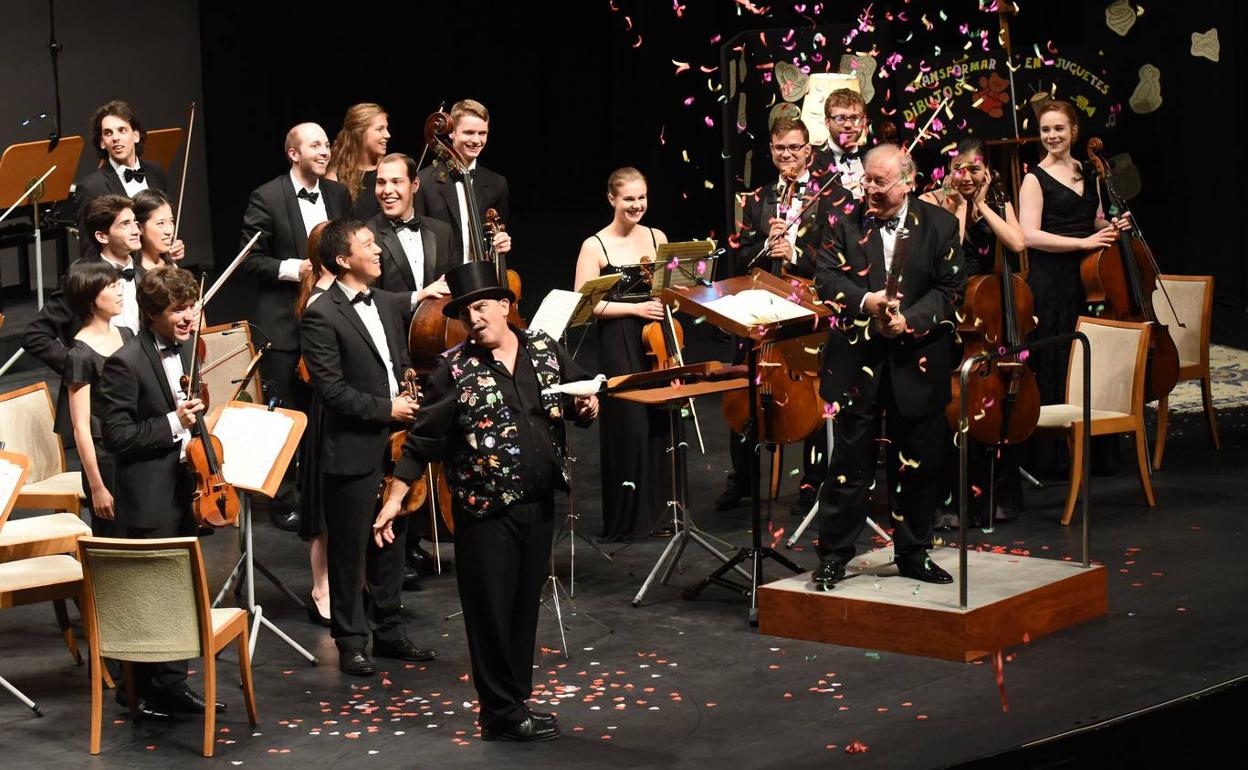 La Camerata Viesgo de la Escuela Reina Sofía lleva a la Catedral su Concierto de Navidad