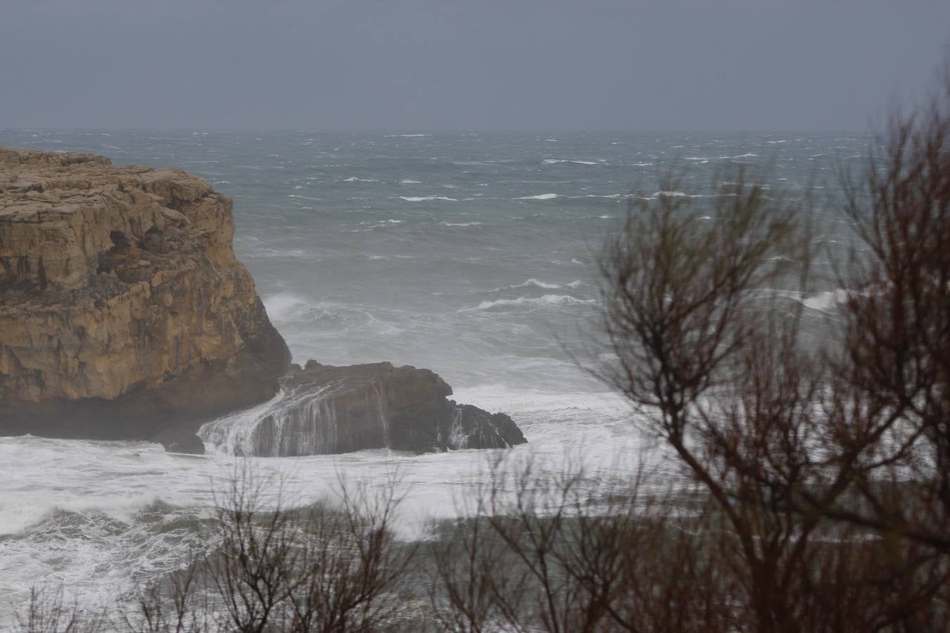 Oleaje en Suances.