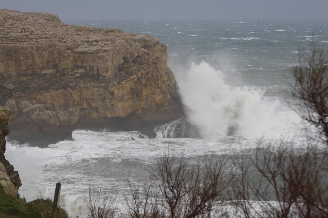 Oleaje en Suances.