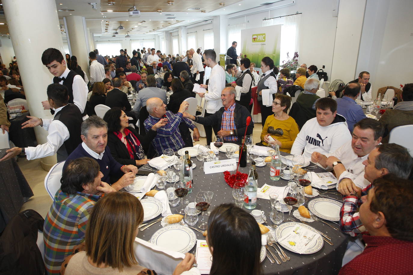 Fotos: Comida de Navidad de militantes y simpatizantes del PRC