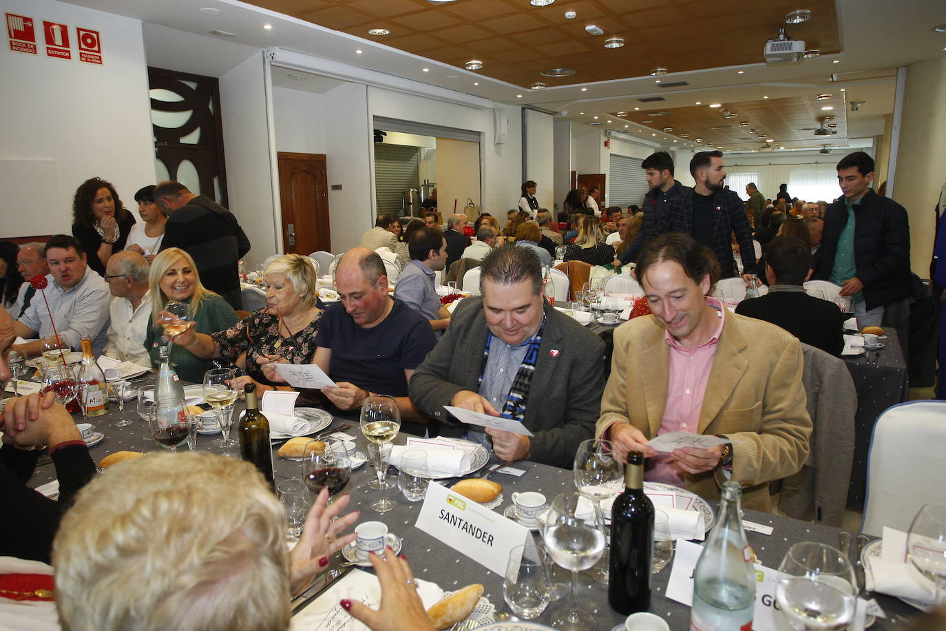 Fotos: Comida de Navidad de militantes y simpatizantes del PRC