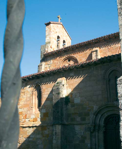 Nave lateral de Santa María del Puerto.