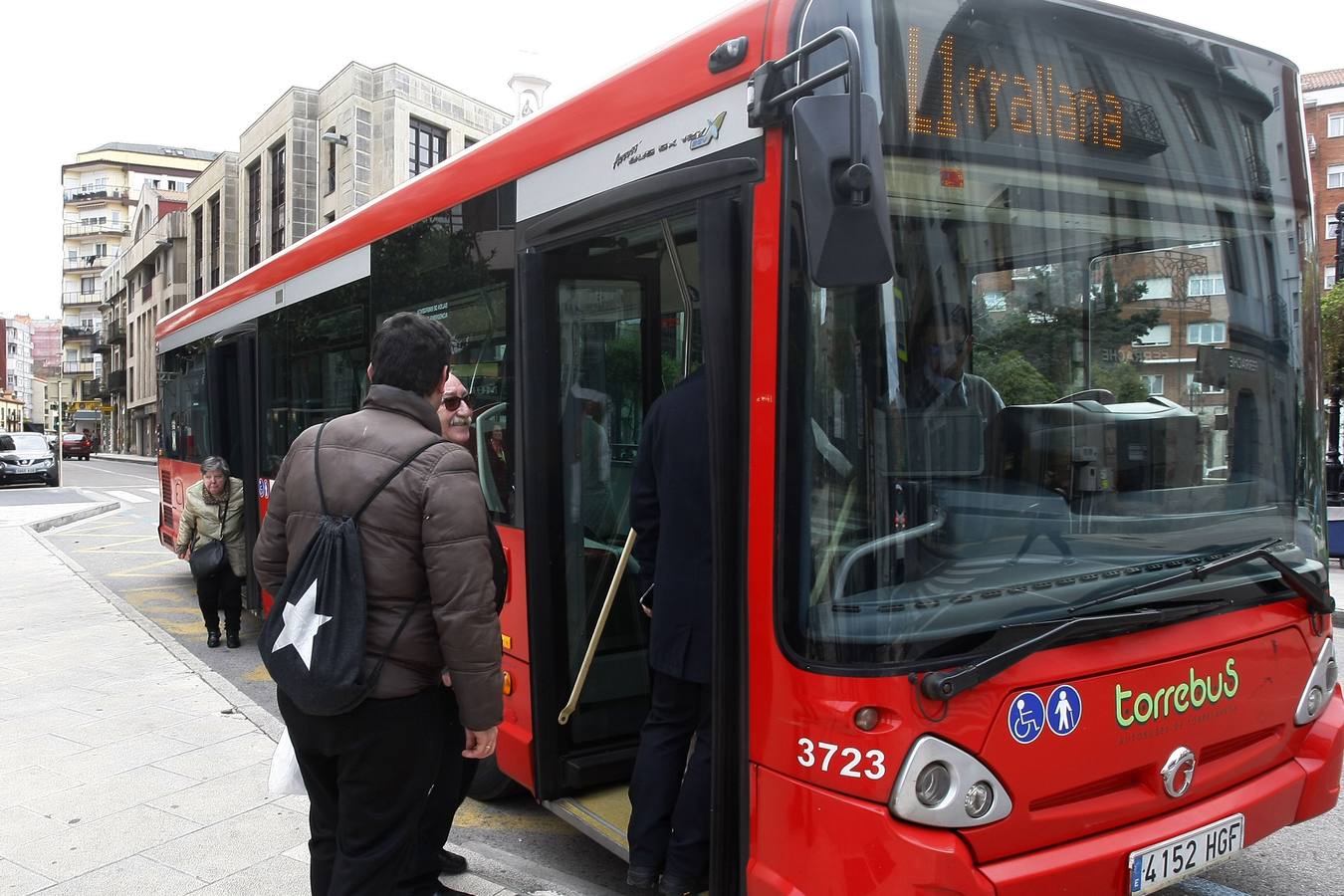 El Torrebus será gratis durante nueve días de estas fechas navideñas.