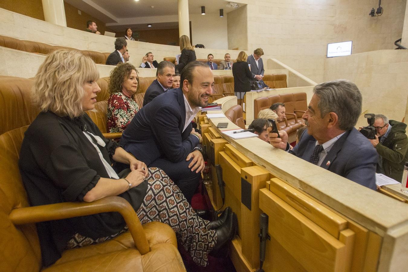 Fotos: Pleno de Presupuestos en el Parlamento