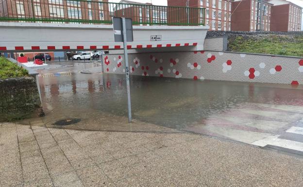 La zona de Los Puentucos, totalmente inundada este jueves.