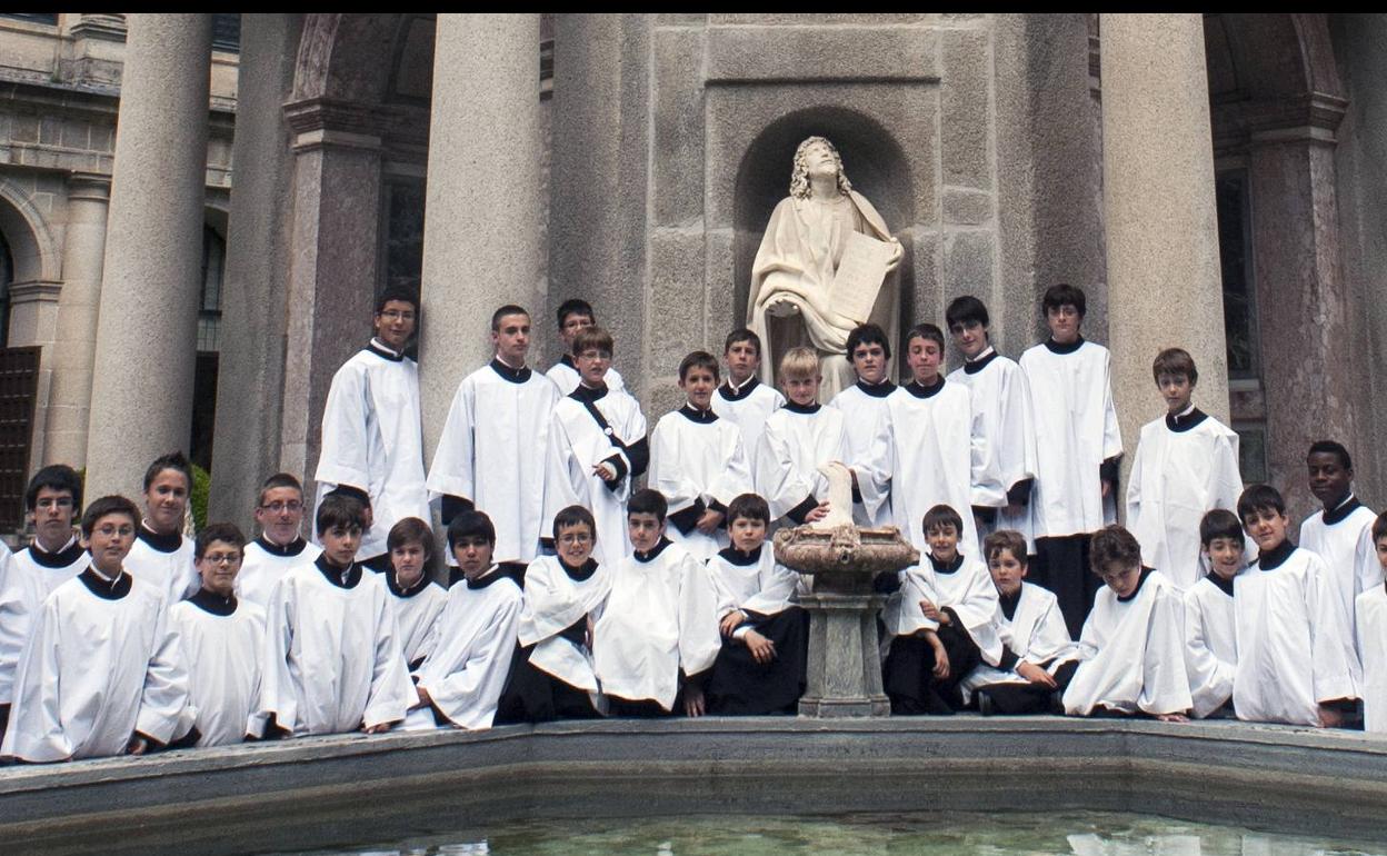 La agrupación de El Escorial destaca por la solidez en la formación y la calidad de sus interpretaciones, señas de identidad reflejadas en sus discos y colaboraciones.