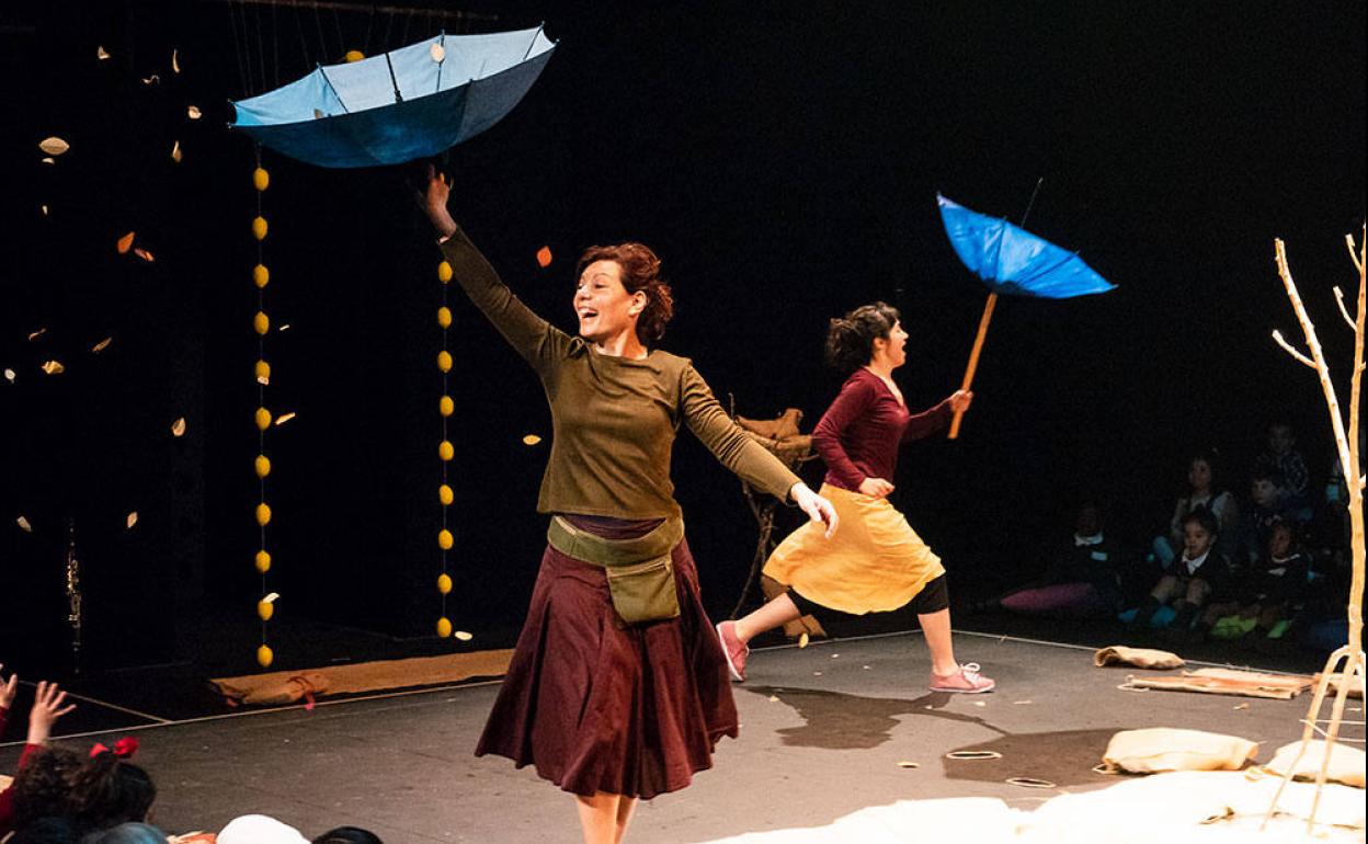 Silfo Teatro representa 'La luna en el jardín' en la tercera edición de Meeting Baby. 