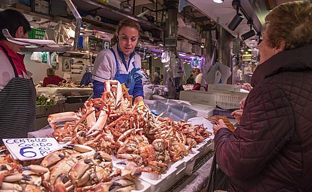 Seis de cada diez cántabros confían en el comercio local para hacer sus compras