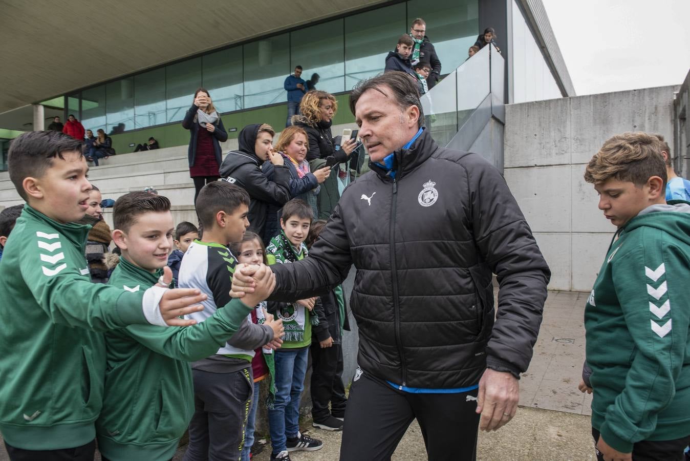 Fotos: El Racing entrena con público