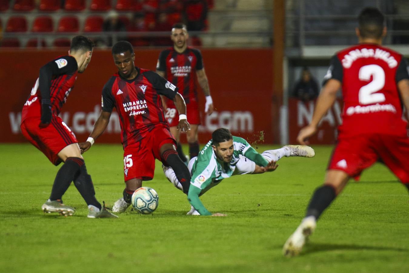 Fotos: Las imágenes del Mirandés - Racing