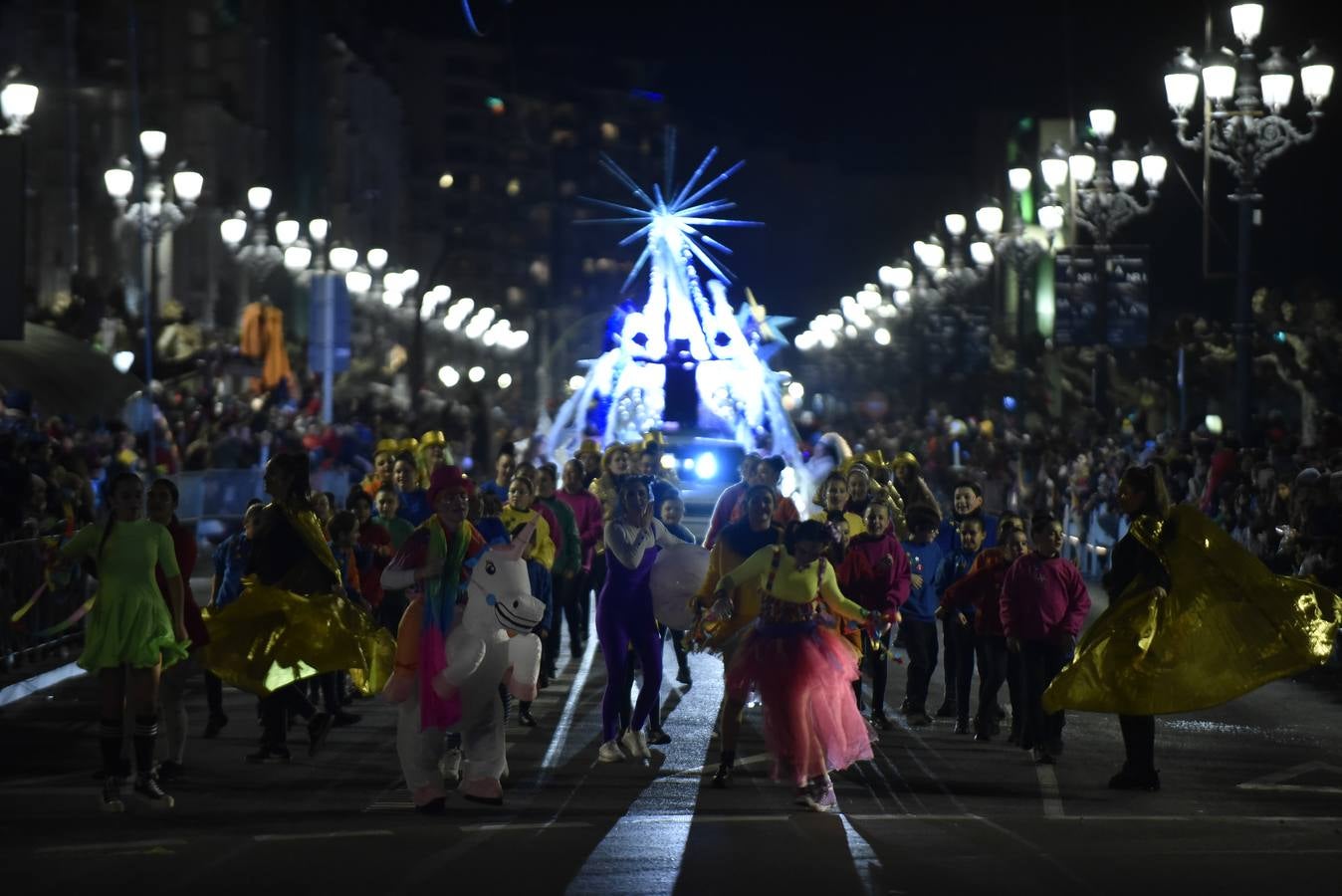Fotos: Miles de personas siguen la Cabalgata de Santander