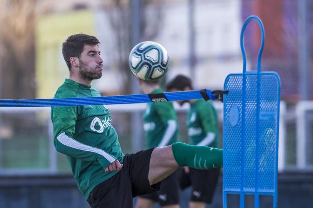 Jon Ander confía en ayudar al Racing en los próximos meses, ahora que ha recuperado la confianza y el estado físico.