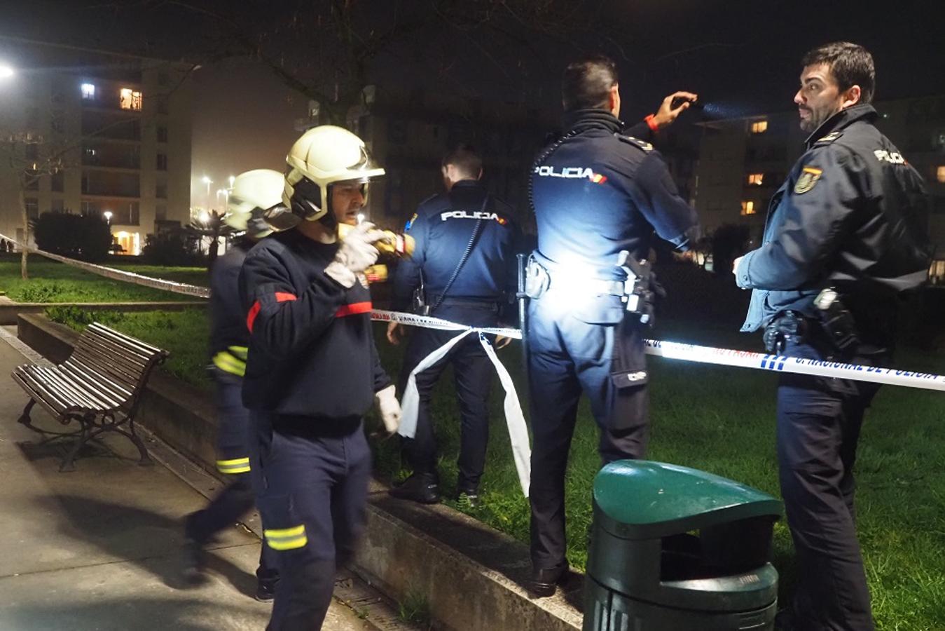 La Policía y los bomberos actúan en la zona afectada.