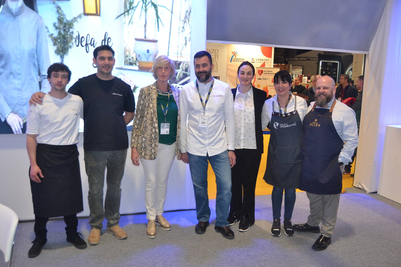 Rubén Mier, Alfonso Mancebo, Marina Lombó, Toni González, Elvira Abascal, Karen Quiroga y Óscar Solana. 