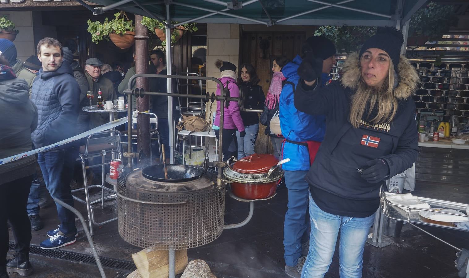 El concurso de ollas ferroviarias fue el acto central de una jornada con el corazón puesto en los afectados por las inundaciones 