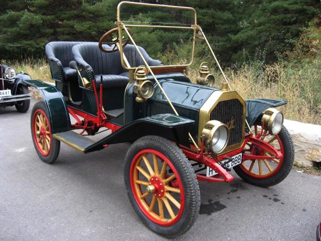 Fotos: El original diseño de aquellos coches de antaño