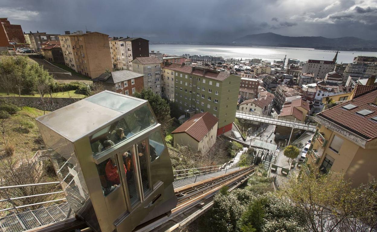 La última parada del ascensor del Río de la Pila estará operativa la próxima semana