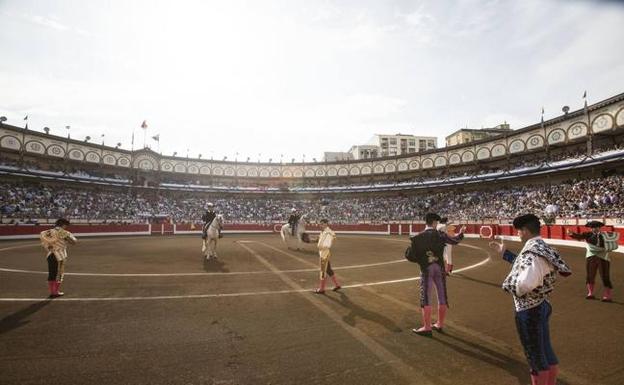 Los ganaderos también califican de «abusivo» un apartado del pliego de la Feria de Santiago