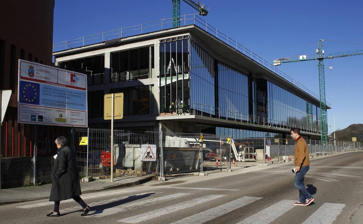 La obra se ejecuta desde mediados de 2018 en la zona noroeste del hospital comarcal. 