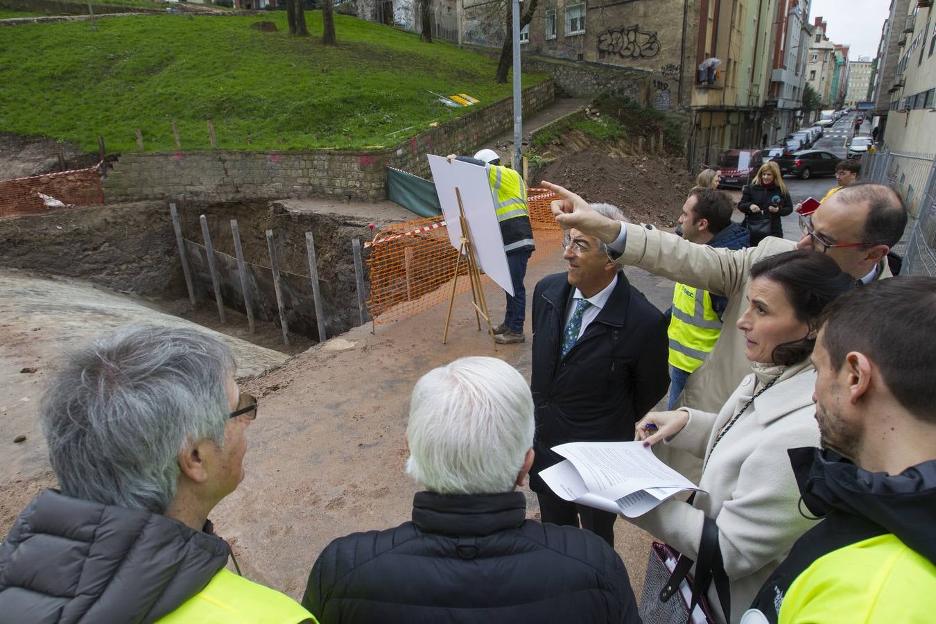 Estado de la obra del asensor que unirá el Pasaje de Peña con el Cabildo.