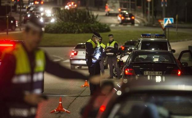 Un juez da la razón a la Policía Local de Santander y reconoce su derecho a «la desconexión digital»