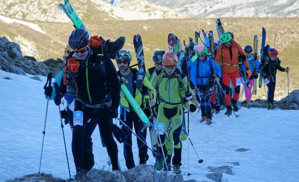 Fotos: La belleza del esquí de alta montaña en la Sotres Sky Tour