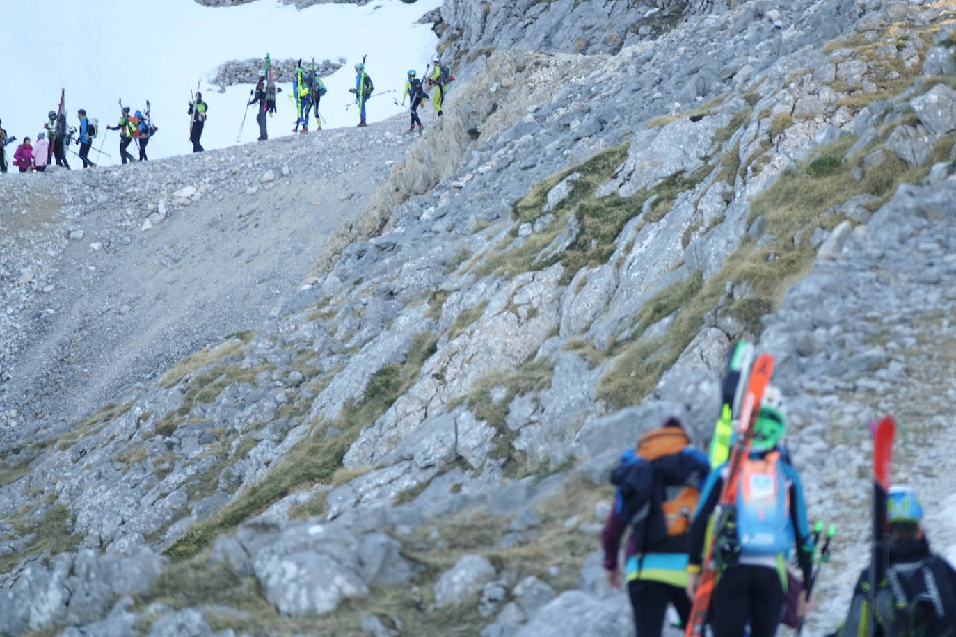 Fotos: La belleza del esquí de alta montaña en la Sotres Sky Tour