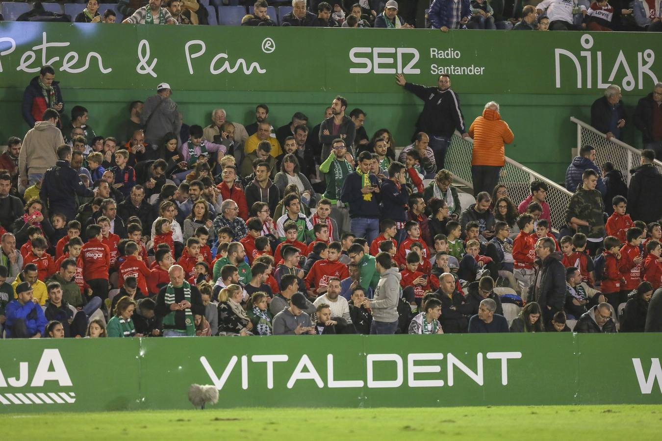 Fotos: Búscate si estuviste en la Tribuna Este de los Campos de Sport