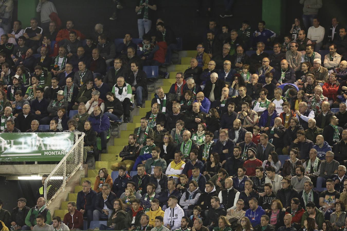 Fotos: Búscate si estuviste en la Tribuna Este de los Campos de Sport