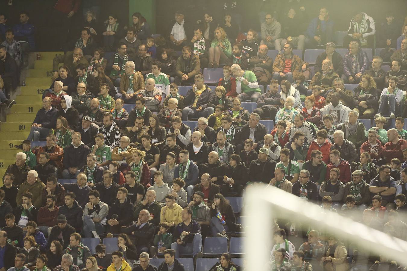 Fotos: Búscate si estuviste en la Tribuna Este de los Campos de Sport