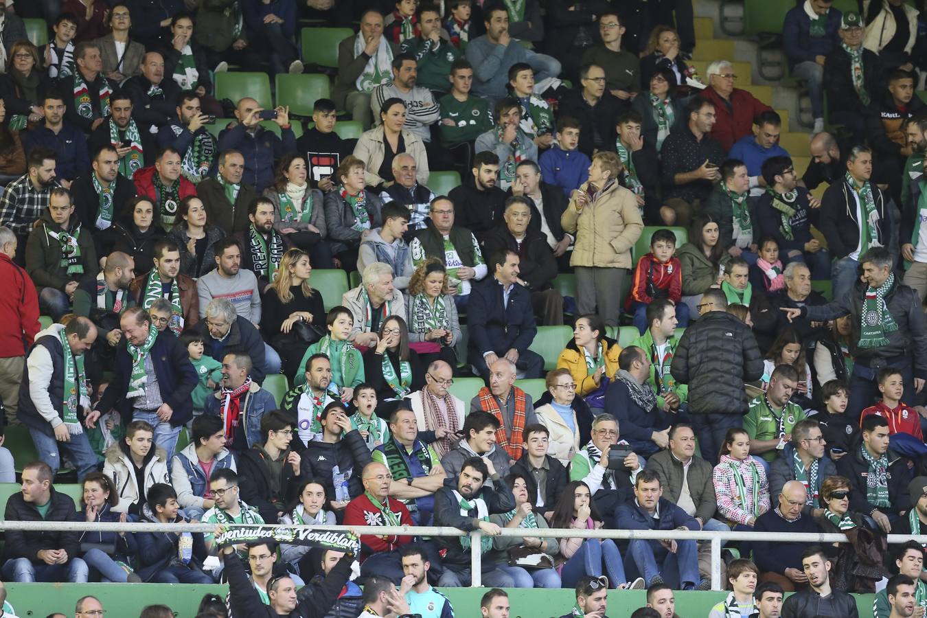 Fotos: Búscate si estuviste en la Tribuna Norte de los Campos de Sport