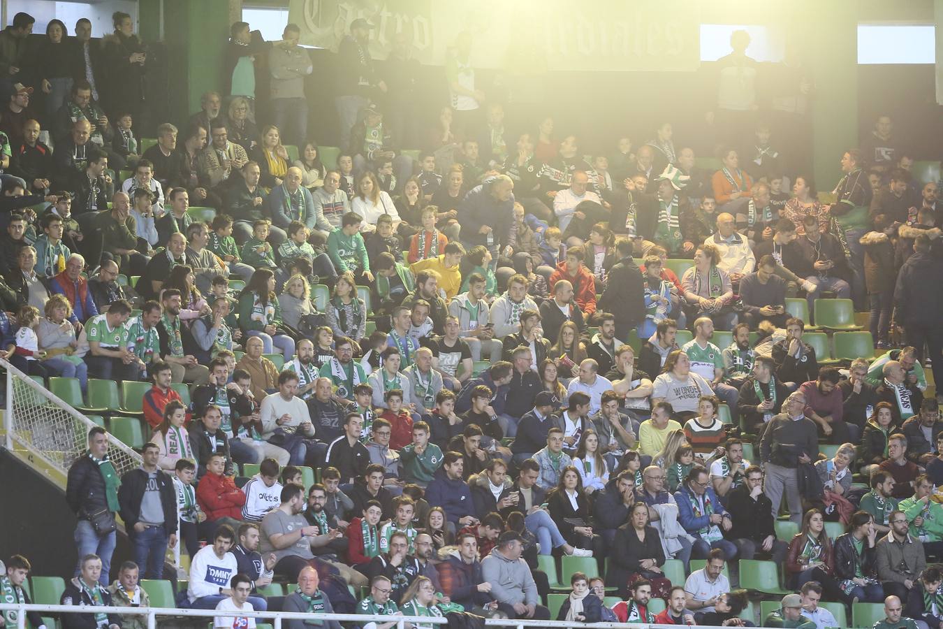 Fotos: Búscate si estuviste en la Tribuna Norte de los Campos de Sport